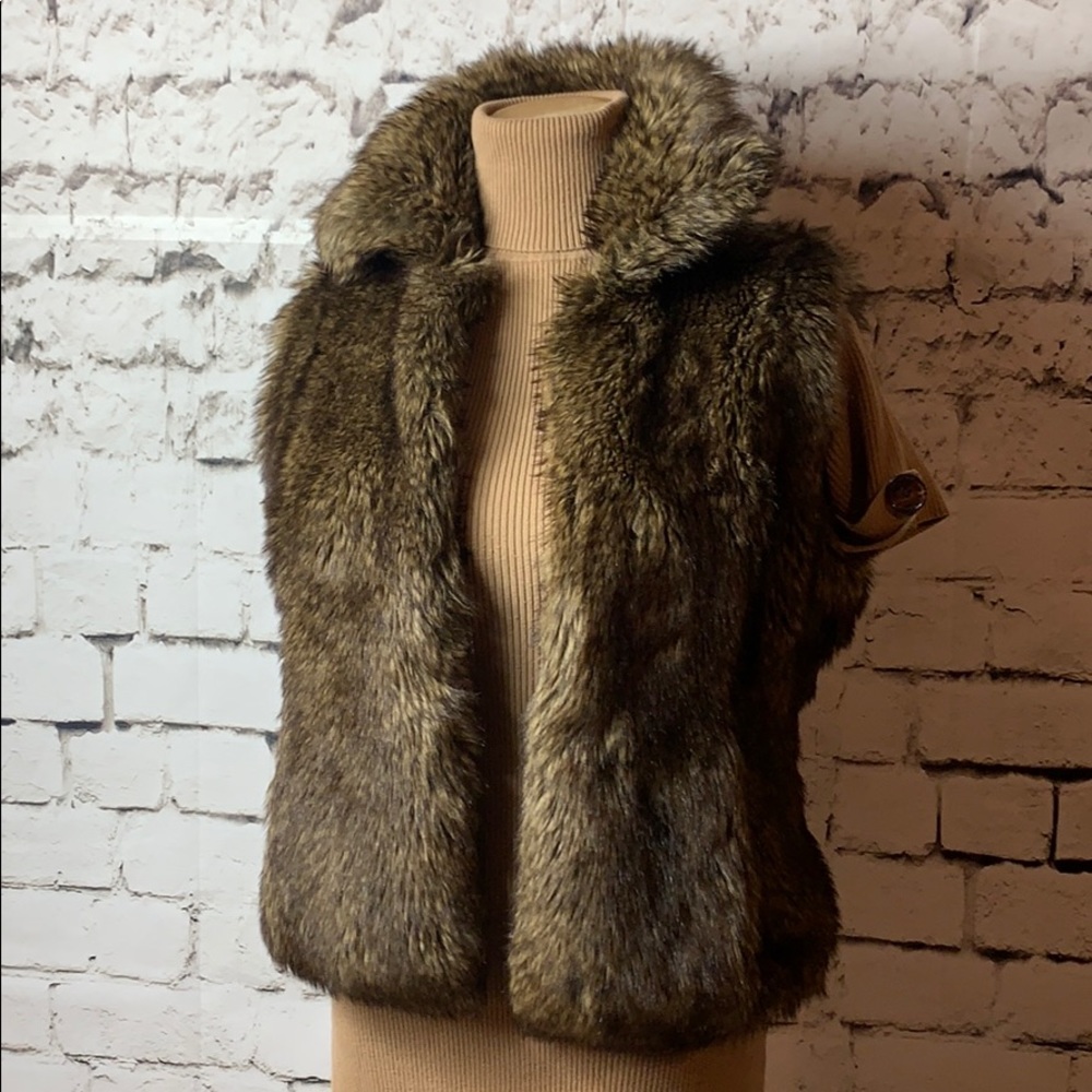 Faux Fur Vest Size Small